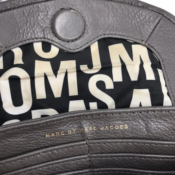 Marc by Marc Jacobs Pre-loved Gray Leather handbag - Image 7