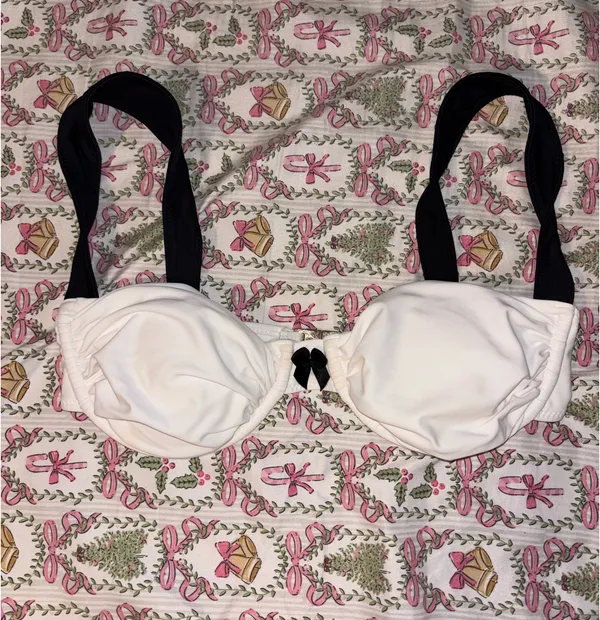 Triangl strawberry milk mob bikini - Image 3