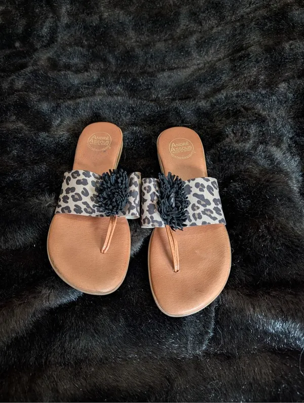 Andre Assous Womens Multi Thong Flat Sandals Size 10 Novalee shoes - Image 5