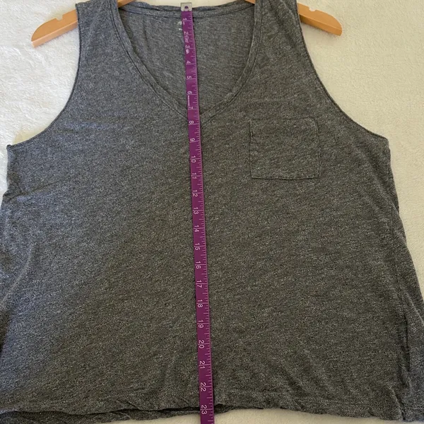 Madewell V-Neck Sleeveless Top - Image 6