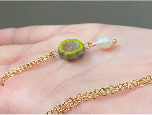 Handmade quality Czech glass flower bead & pear fairy boho retro style necklace🌿✨ - Image 4