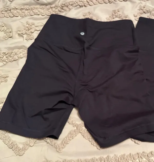 90 Degrees by Reflex Black Shorts Size M - Image 2