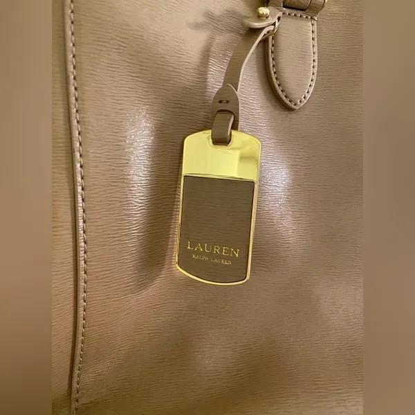 Lauren Ralph Lauren Leather Newbury Tan Tote Bag. - Image 12