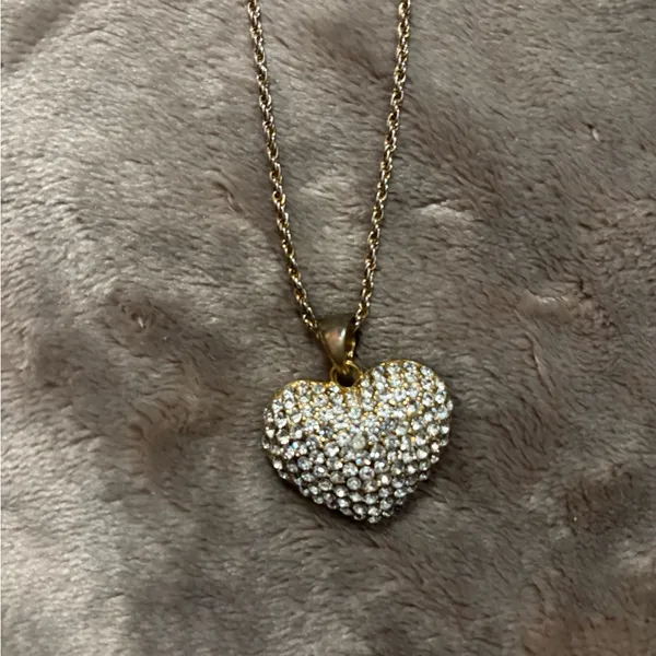 Women’s Vintage Gold Color Heart Necklace Clear Stones 24” Chain - Image 2