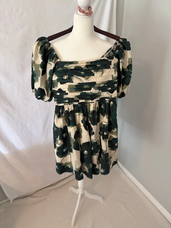 Abercrombie & Fitch Cream Mini Dress with Green Floral Print - Image 2