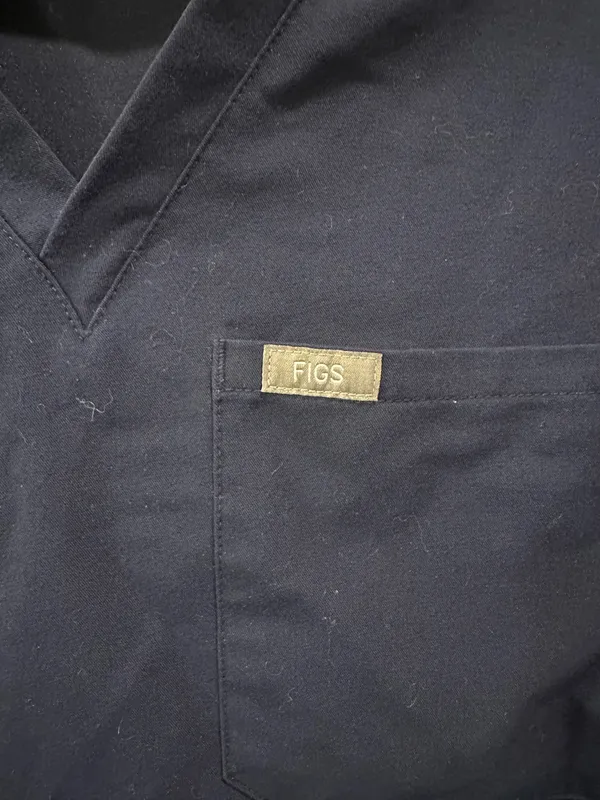 FIGS Catarina One Pocket Scrub Top - Image 7
