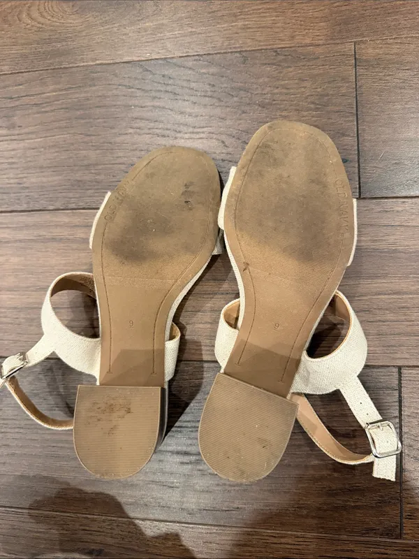 Old Navy Neutral Beige Block Heel Sandals Size 9 - C73-005 - Image 4