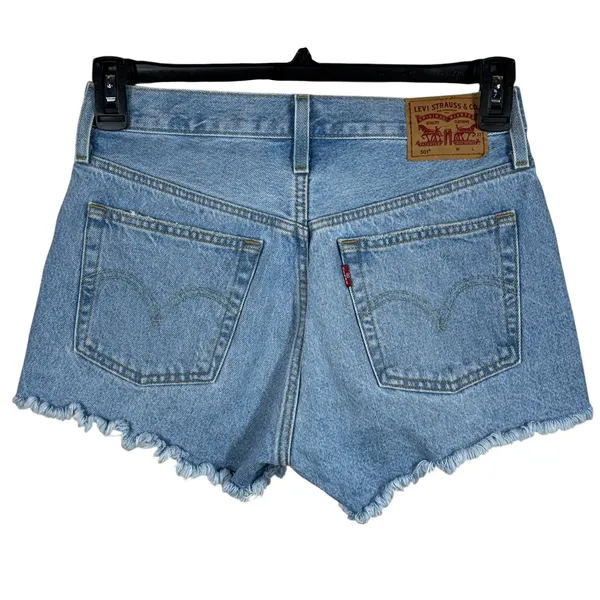 Levi’s 501 SZ W27 Jean Shorts Button-Fly Mid-Rise Distressed Frayed Light Wash - Image 3