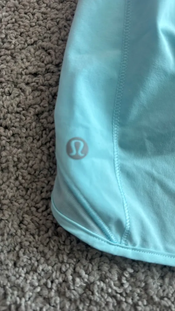 Lululemon Hotty Hot 4" Shorts - Image 4
