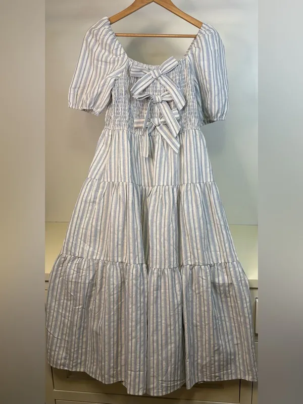 She & Sky NWT - Striped Tiered Maxi Dress with Front Bow Detail- sz Large - Image 2
