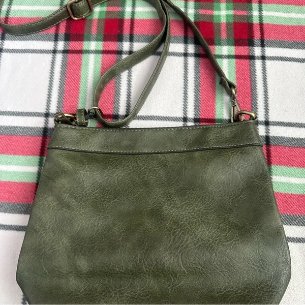 Malibu Skye Olive Green Vegan Leather Crossbody Bag - Image 3