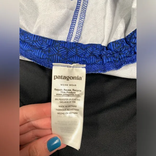 Patagonia Blue Patterned skort medium - Image 8