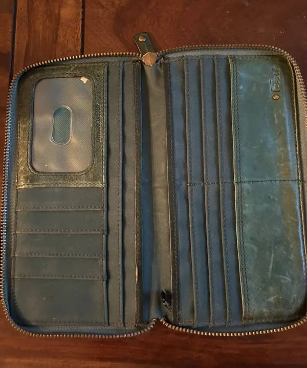 Fossil Wallet - Image 3