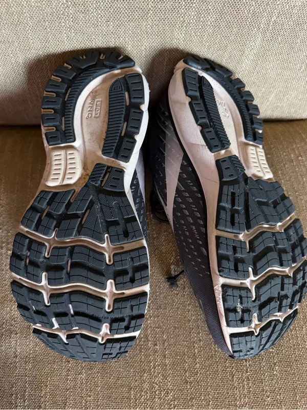 Brooks Ghost 13 Running Shoes Women's Size 9 Gray Black Athletic Sneakers - Image 3