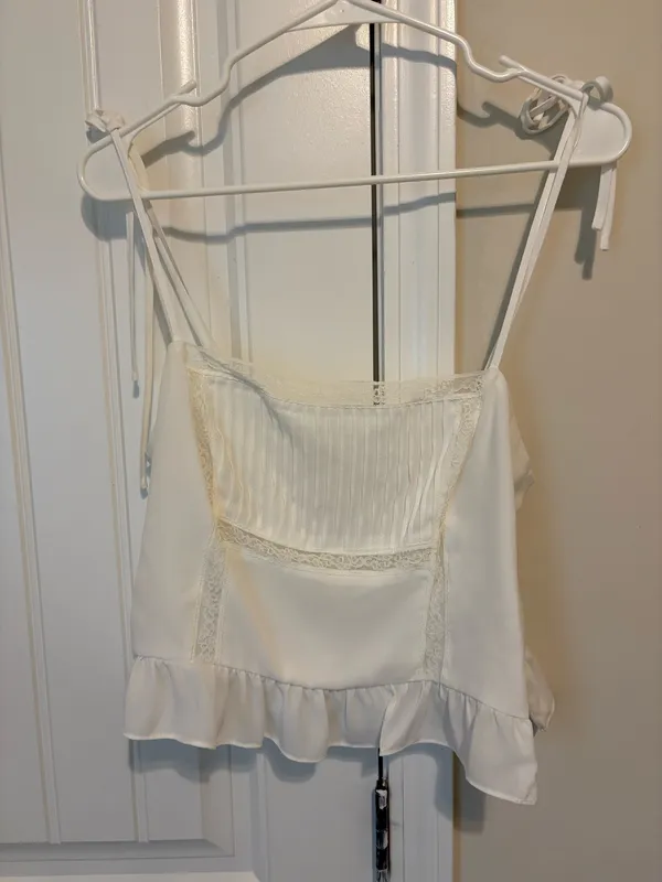 Gianni Bini White Lace Top - Image 3
