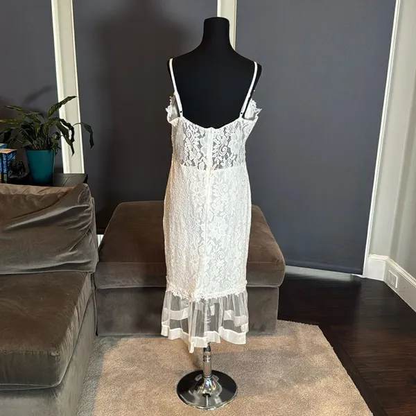 White Floral Lace Mermaid BodyCon Party Dress Sheer RuffleHem Size USXL (tag3XL) - Image 5