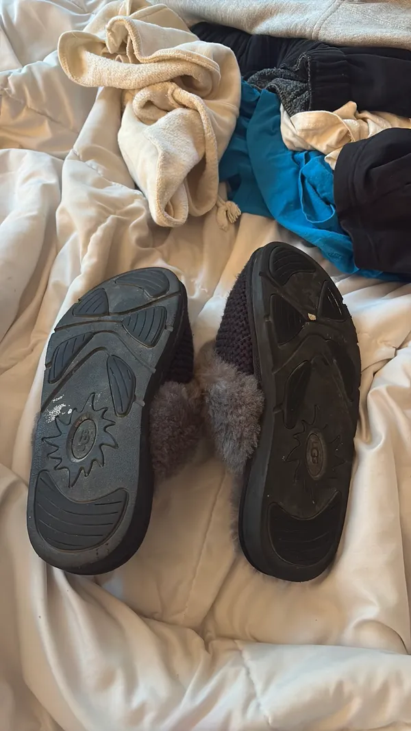 UGG slippers - Image 2