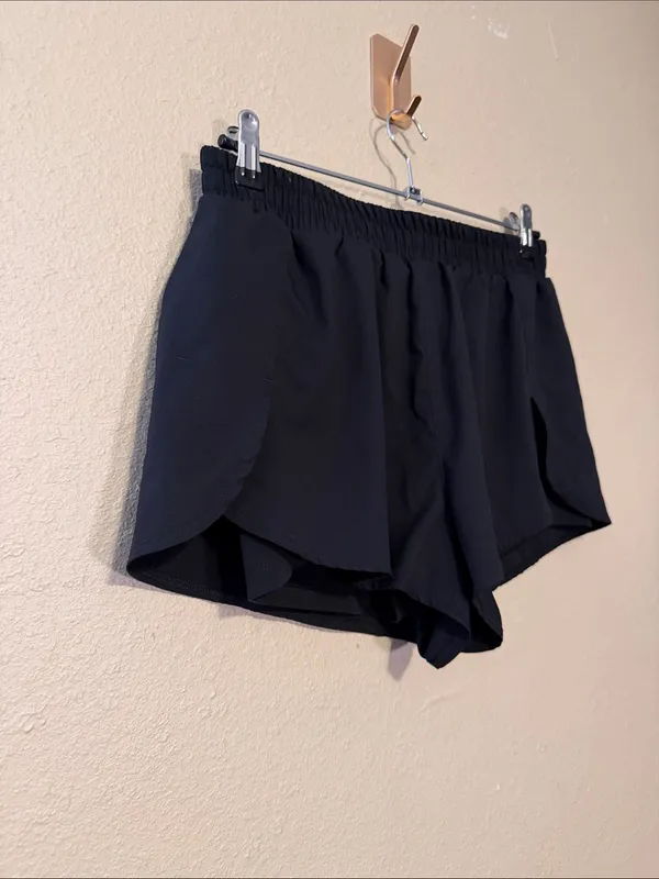 Girlfriend Collective Gazelle high waist lined athletic shorts Black Size Medium - Image 2