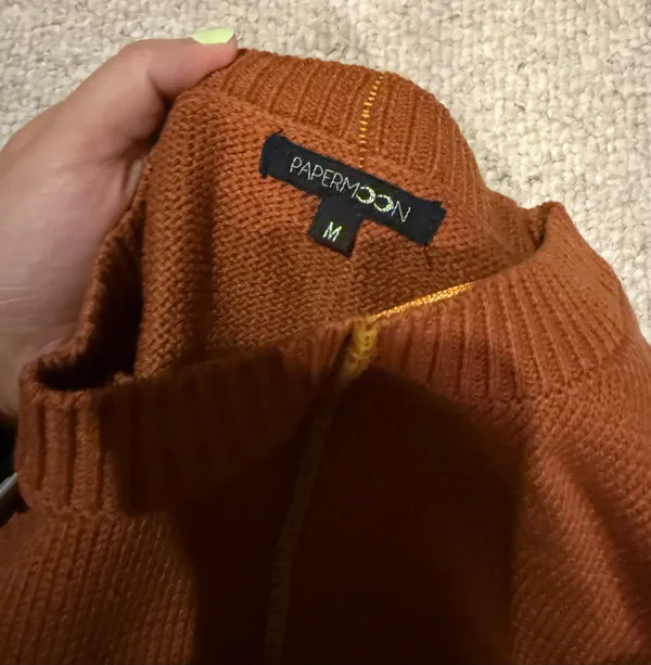 Lane 201 Cropped Sweater - Image 4