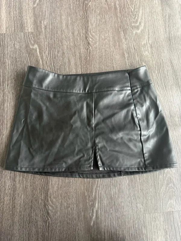Wild Fable Black Pleather Skirt - Image 2