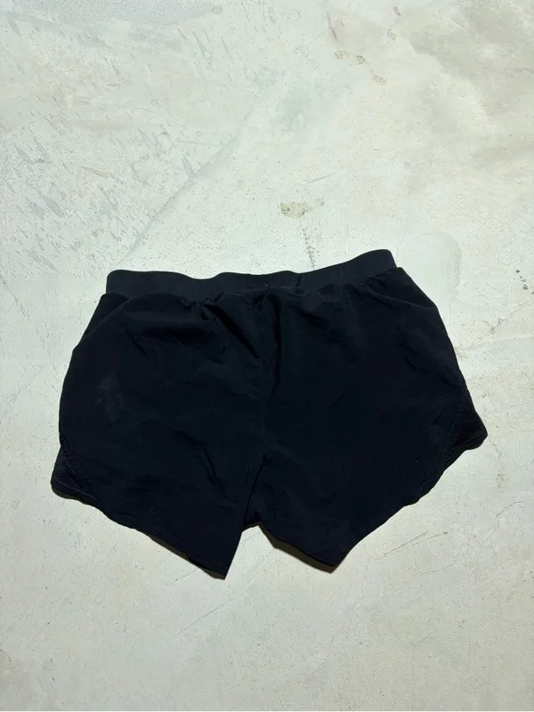 Under Armour Women's Black Athletic Running Shorts small - Image 5