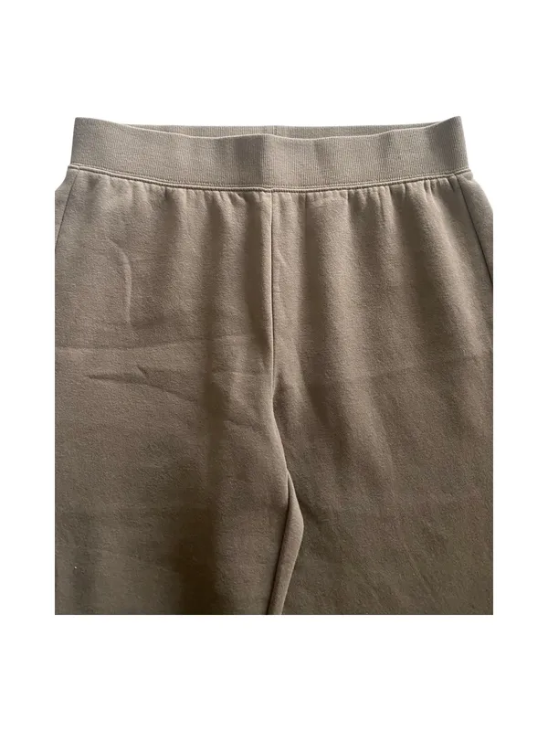 NWOT-GAIAM-WOMENS WIDE LEG SWEAT PANTS-SIZE LG Comfortable wide-leg womens sweatpants in a versatile taupe color. Soft knit fabric with an elastic waistband for easy wear. 53% cotton and 47 polyester Measurements: Waist: side to side 16-20 Rise: 12 inches Inseam: 30 inches - Image 2