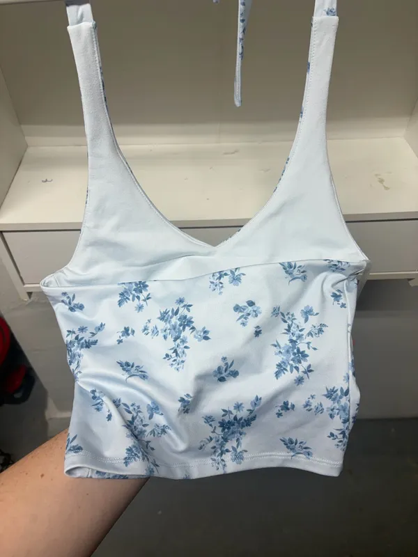 Hollister Floral Top Tank Halter - Image 2