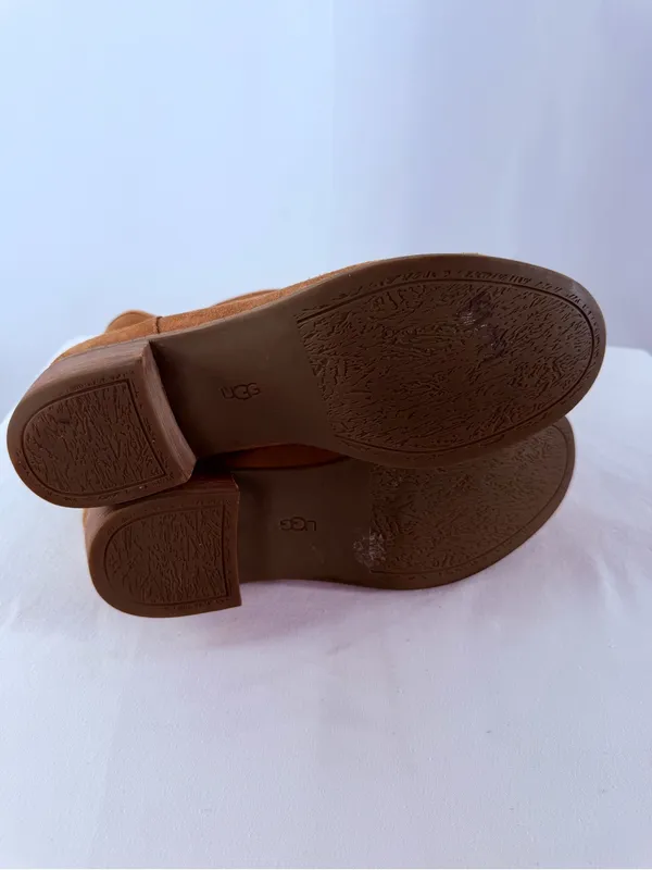 Ugg Darling Suede Pull‎ On Ankle Boot in Brown Size 9 - Image 10