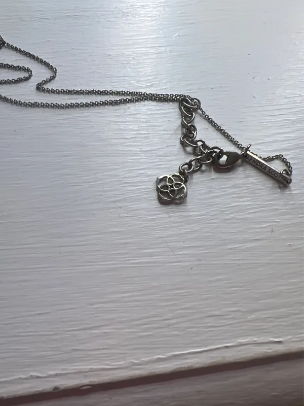 Kendra Scott Necklace - Image 3