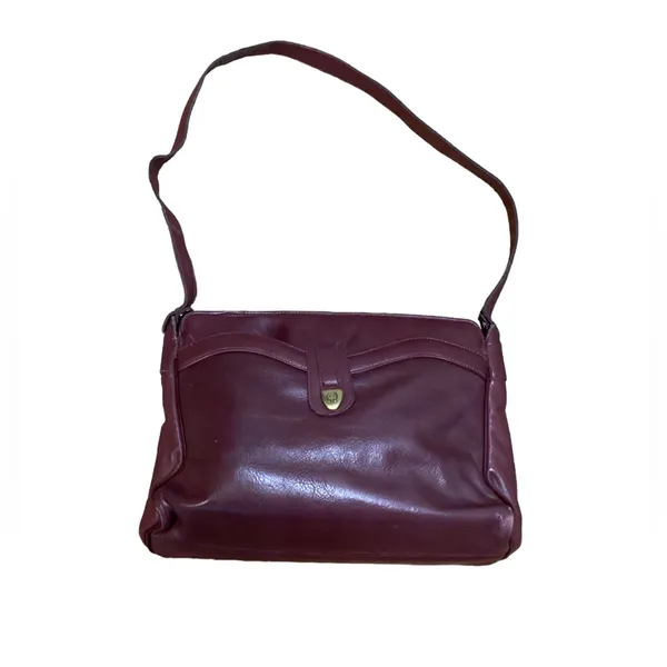 Vintage Etienne Aigner shoulder bag. Burgundy - Image 4