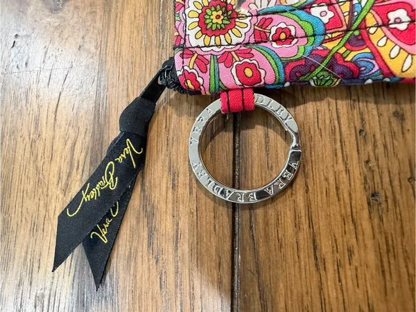 Vera Bradley Pink Multi Floral Quilted Zip Keyring Card Case - Image 2