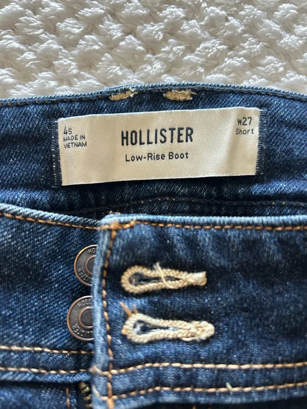 Hollister Jeans Low-Rise Flare - Image 2