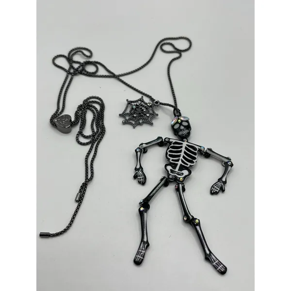 Betsey Johnson Glow In The Dark Adjustable Halloween Skeleton Necklace Goth - Image 2