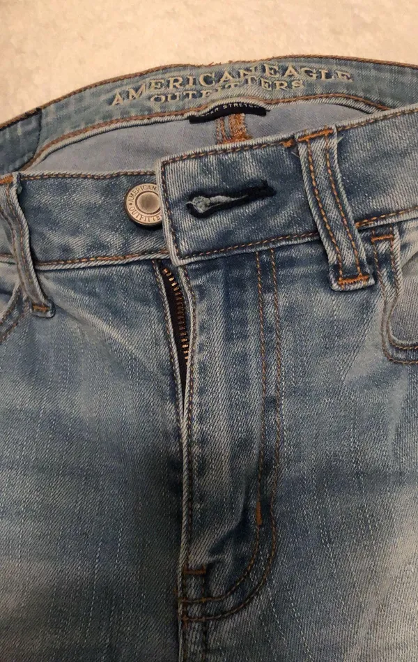 American Eagle jeans size 6 - Image 4