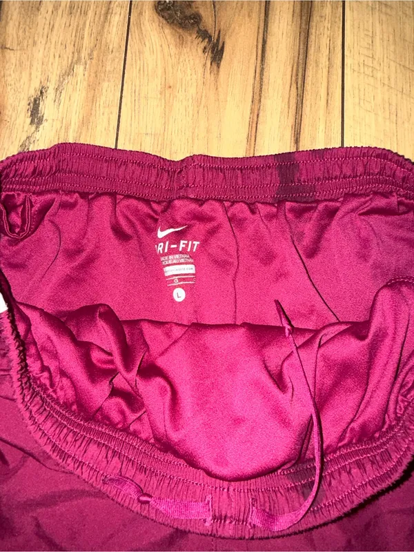 Nike athletic shorts - Image 3