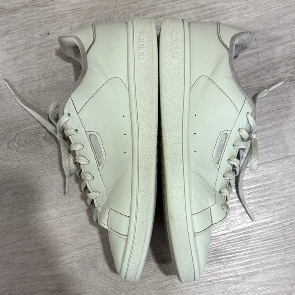 Adidas Light Green Casual Sneakers - Image 3