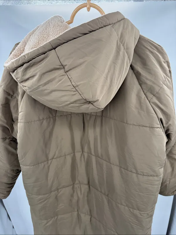 PRETTYGARDEN Women's Lightweight faux Sherpa lined knee length Puffer Coat Tan S outdoor - Image 4