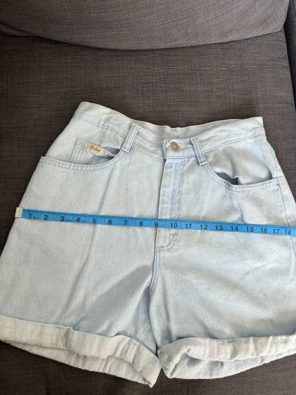 Vintage 90s Y2K Riders High Waist High Rise Denim Mom Jean Shorts - Image 4