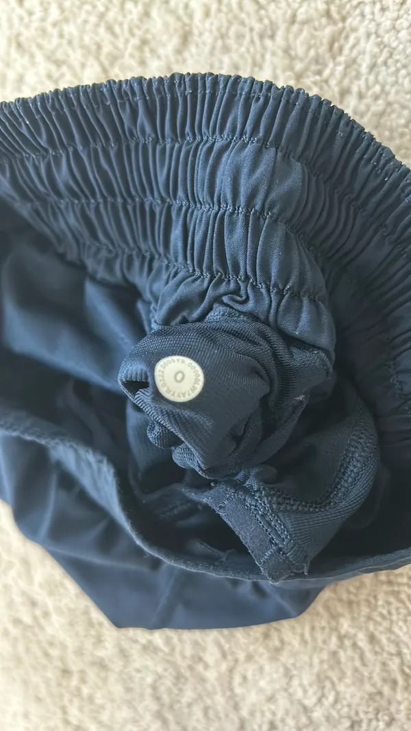 Lululemon Hotty Hot 2.5" - Image 3
