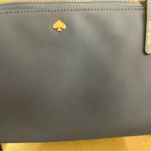 Kate SpadeChic Blue Zip Wallet Preowned - Image 5