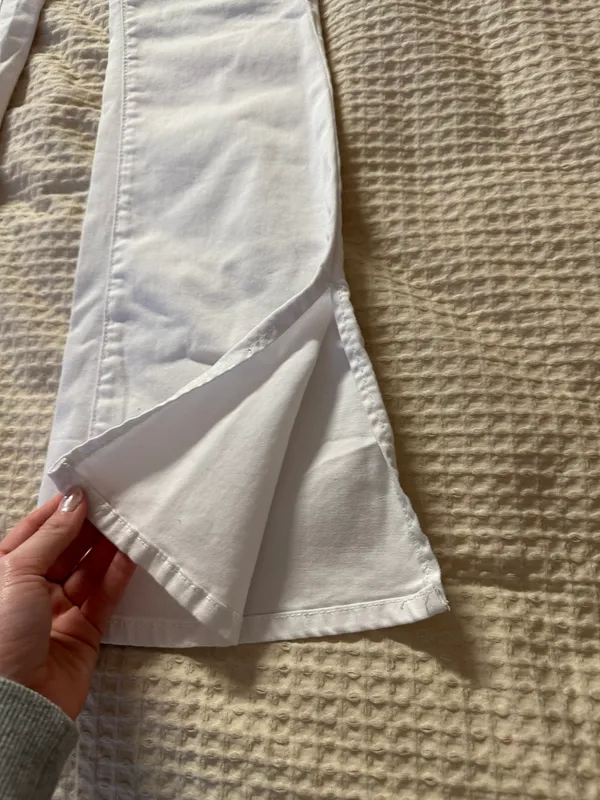 SO White High Rise Flare Jeans - Image 3