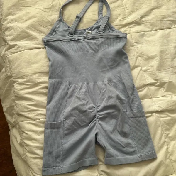 Purple vilanva athletic ribbed romper Size M - Image 3
