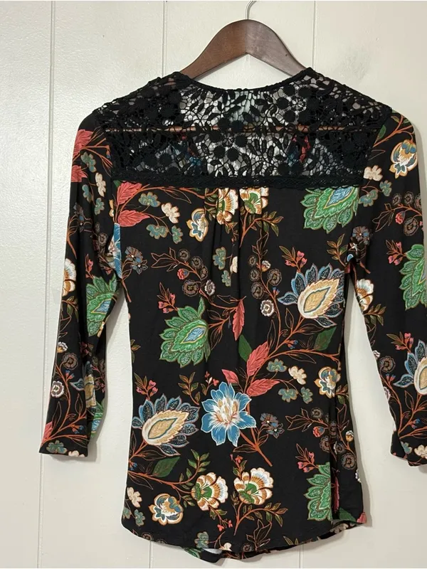 Maeve Black Floral Crochet Lace Yoke Top Boho Anthropologie Blouse Size S - Image 8