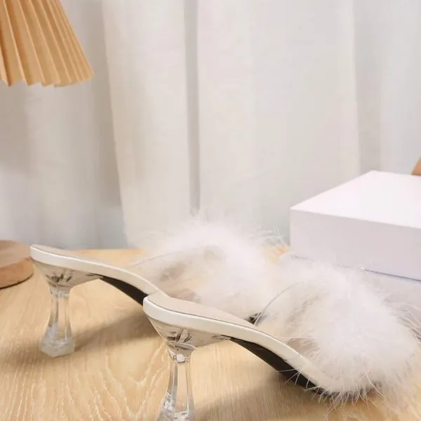 SheIn Elegant White Feathered Women's Heels Size 39 New - Image 3