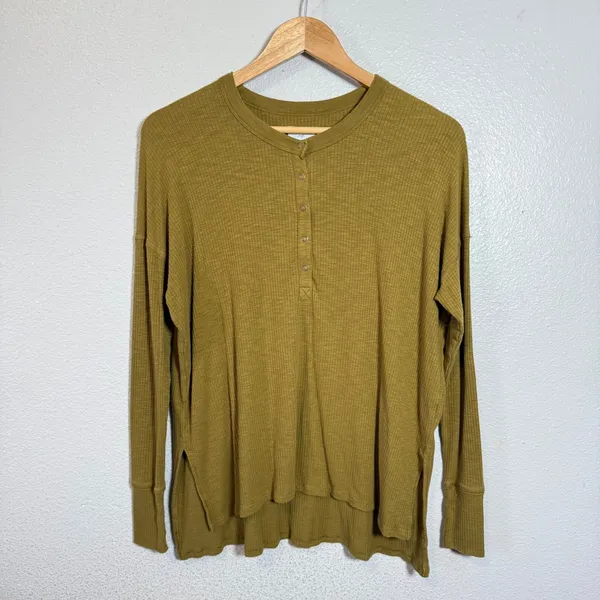 OFFLINE by Aerie Olive Green Waffle Knit Henley Long‎ Sleeve Shirt XS - Image 4
