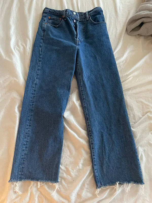 Levi’s Ribcage Straight Ankle Jeans - Image 4