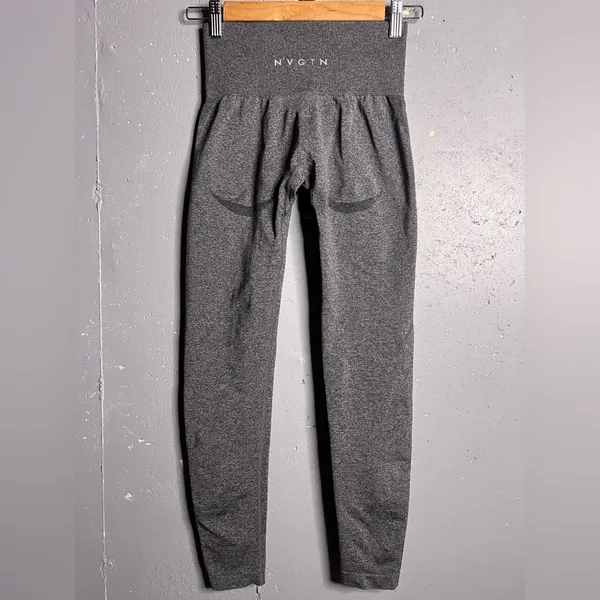NVGTN Grey Contour Seamless Leggings in Charcoal. Size XS - Image 4