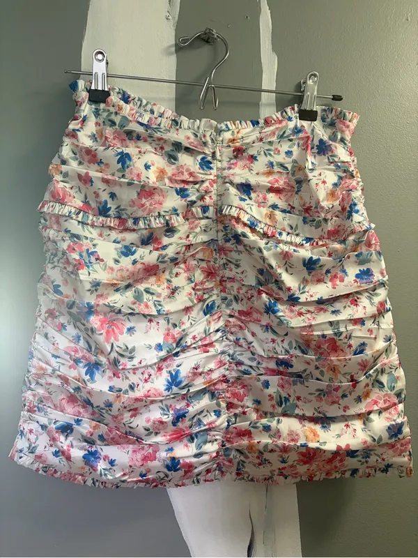 Love and Lemons Floral Ruched Mini Skirt - White with Pink & Blue Floral - Image 8