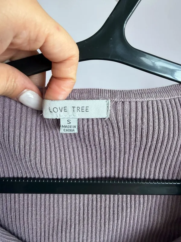 Love Tree Mauve Ribbed Long‎ Sleeve Button Up Henley Crop Top - Small - Image 3
