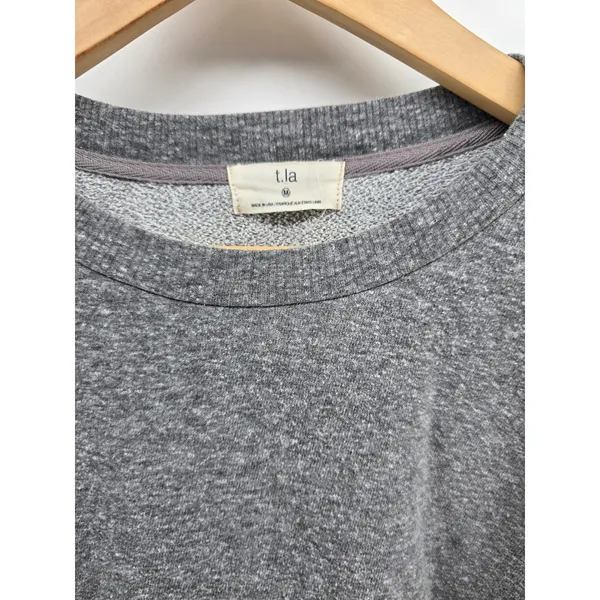 t.la Sweatshirt Womens M Crewneck Heather Gray Ribbed Trim EUC - Image 2